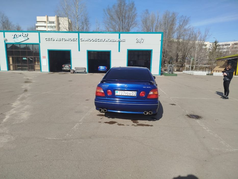 Продам Lexus GS300