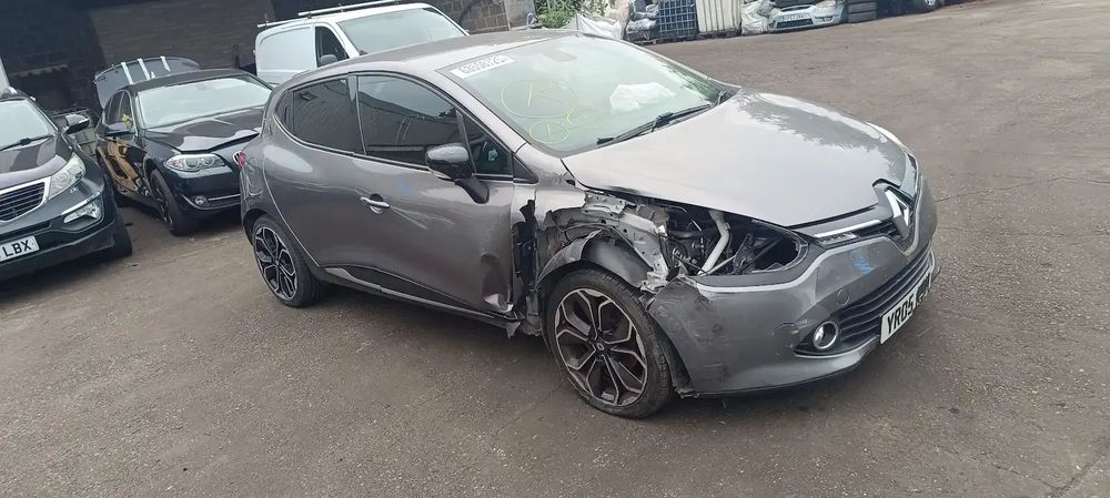 Dezmembrari / Dezmembrez Renault Clio 4 (B98) Hatchback 1.2 Benz D4F740 cutie viteze manuala cod culoare TEKNG