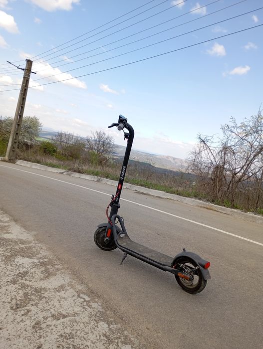 Trotineta navee v40i