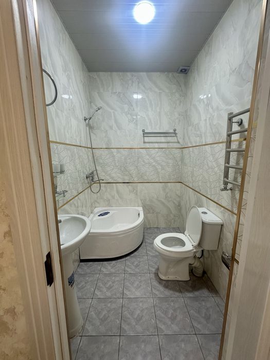 Хонобод 1.5 соток 3 хона $70.000