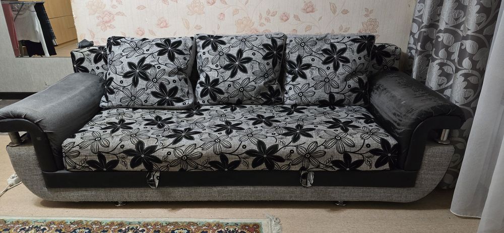 Продам диван 240 см