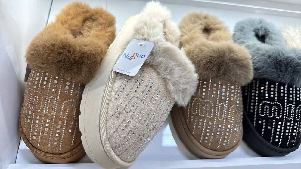 Papuci UGG detalii in privat