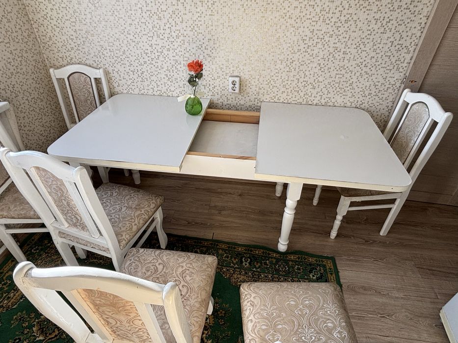 Стол и стулья бу