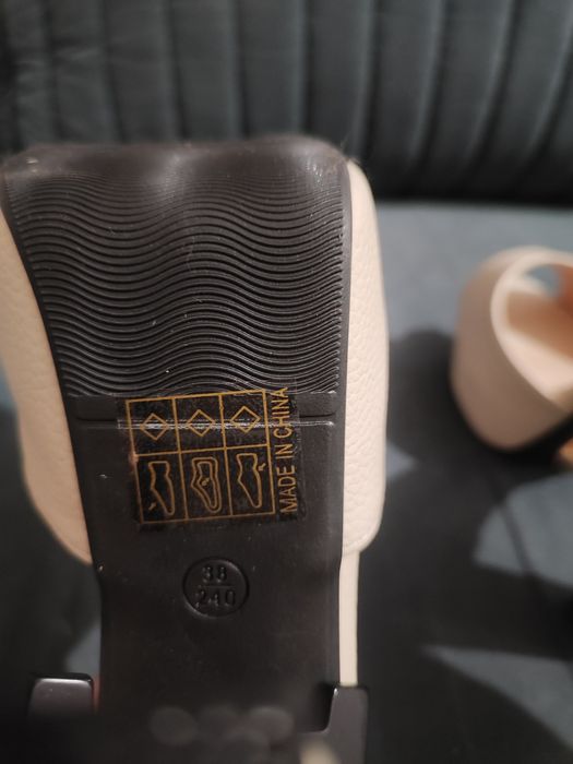 Босоножки- туфли летние новые