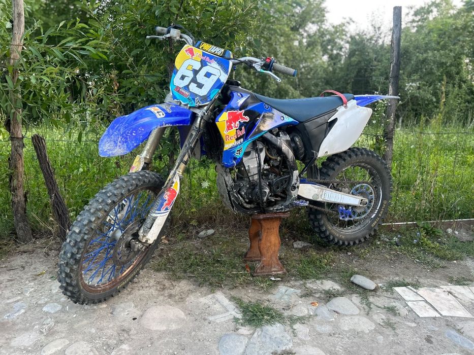 Vând motocross 250cm