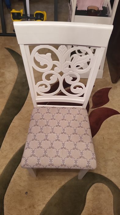 Продам  стулья  по 8000