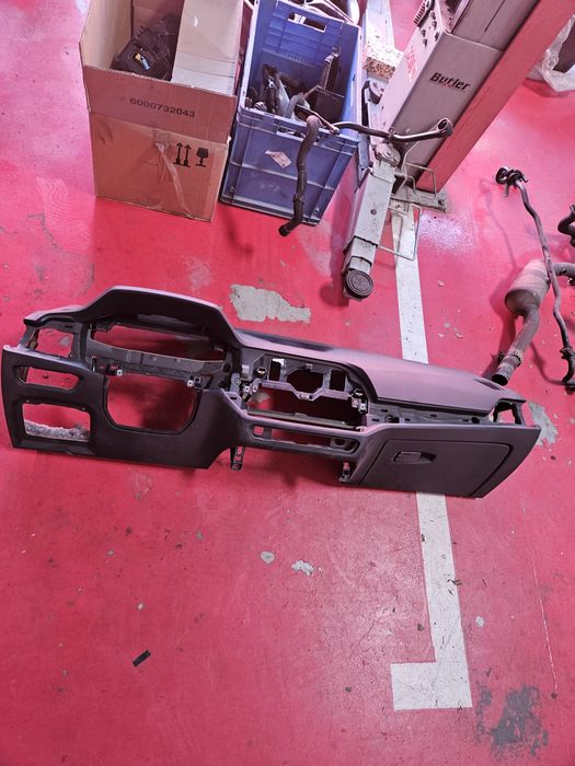 Plansa bord bmw g80,g82,g30,g31 originala ,cu airbag,