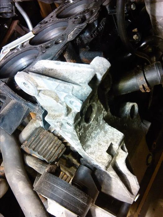 suport compresor ac vw touran 2.0 tdi