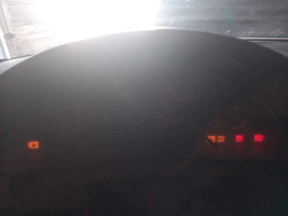 Nissan serena 1992г.