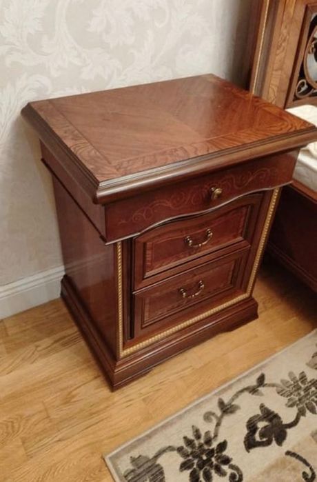 Итальянский спальный гарнитур