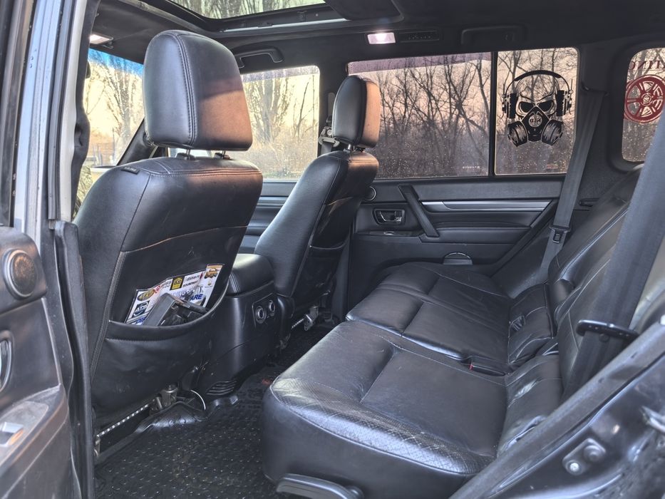 VAND  Mitsubishi Pajero, mk4 2007, Autoutilitar 4 locuri  3.2die