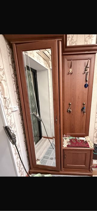 Продаётся прихожая