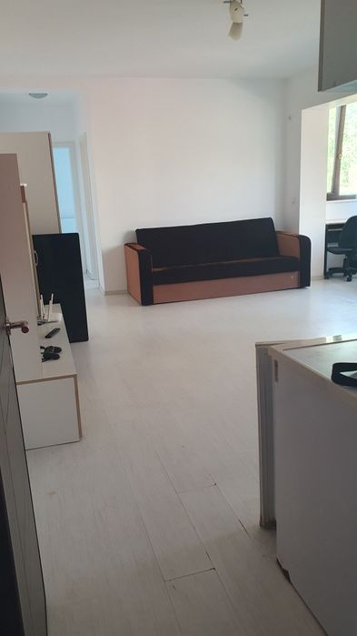 Închiriez apartament 2 camere în vila noua 7 apart  2 etaje