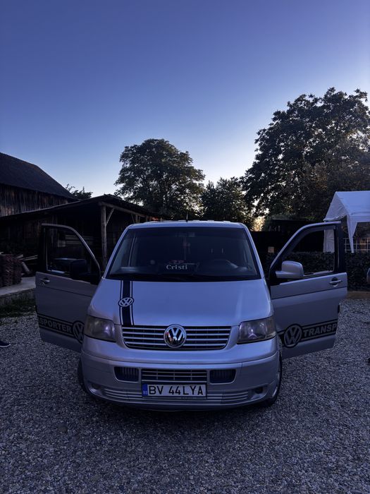 VOLKSWAGEN Transporter 2004