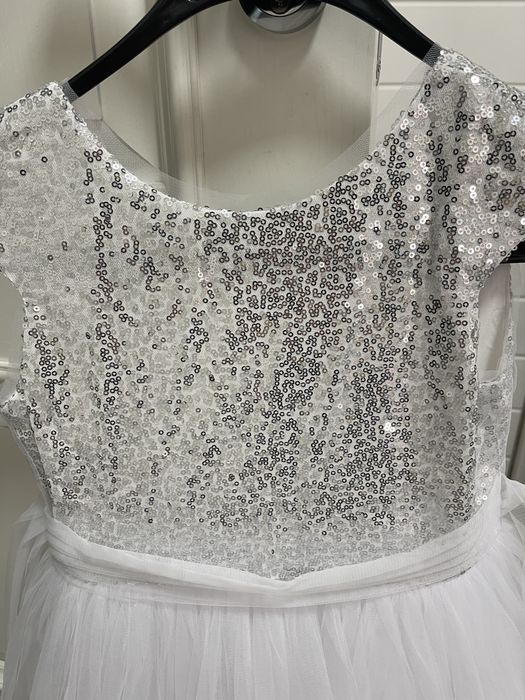 Платье нарядное для девочки