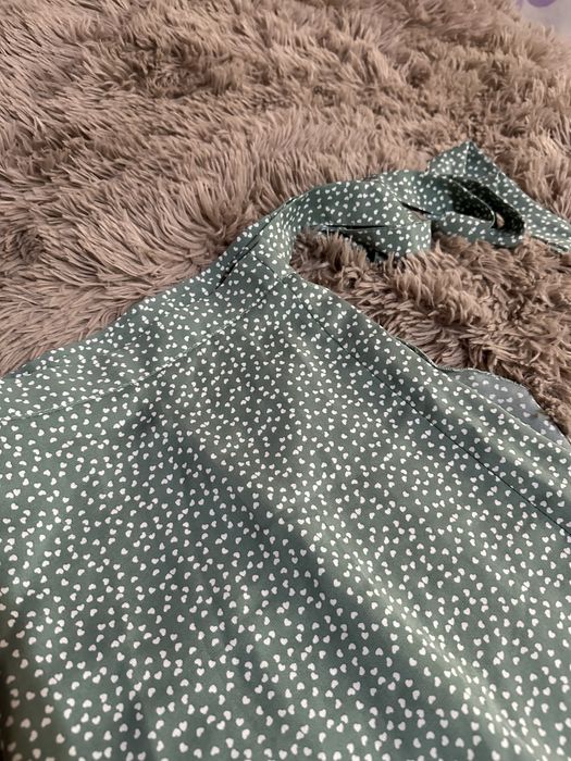 Юбка на запах в зеленом цвете