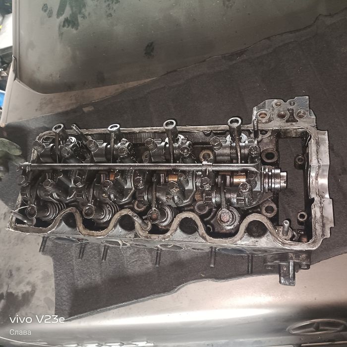 Головка Мерседес 124 объем 2.0