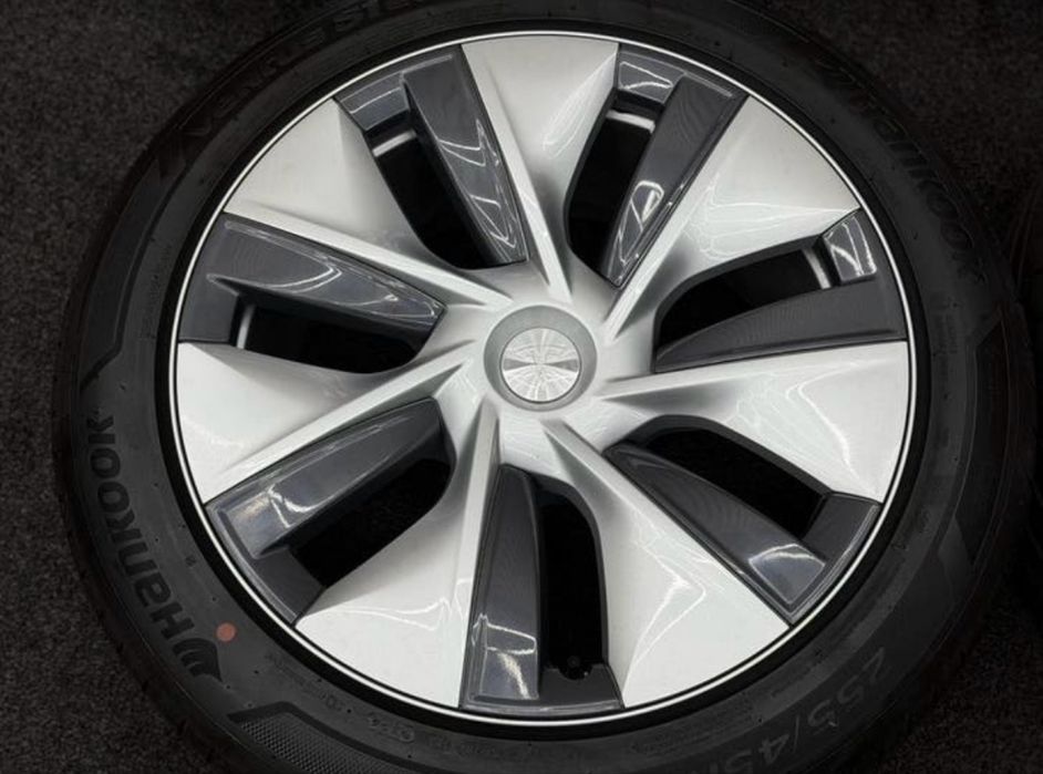 Tesla model Y джанти 19 цола