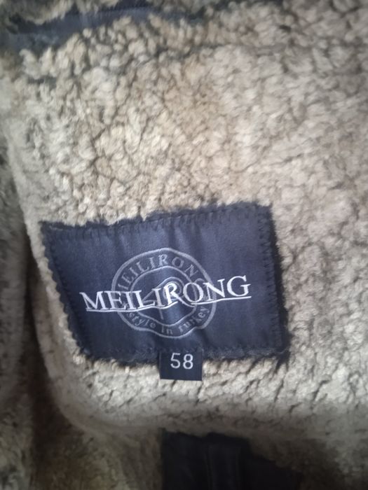 Продам кожаную куртку состояние нормальное