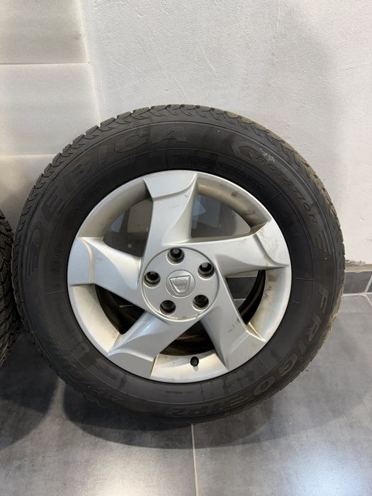 Roti Dacia Duster 1 si 2 2010-2023 cu avelope iarna Debica 215 65 r16