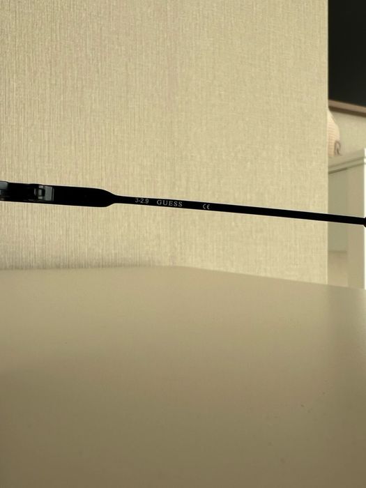 Мъжки слънчеви очила Guess