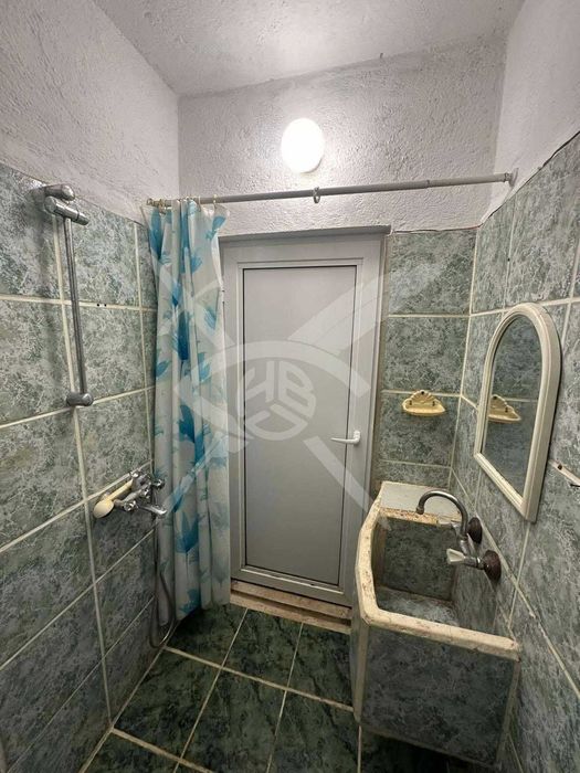 Дава се под наем Двустаен апартамент в Варна, Трошево - 60 кв.м за 300 € - Снимка #4