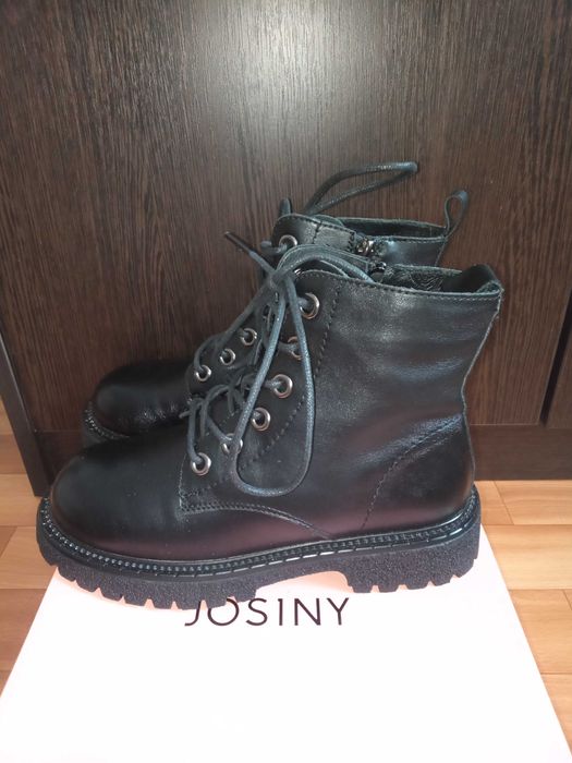 Продам ботинки Martin's Josiny