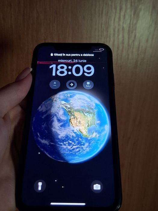 Vand iphone xr .