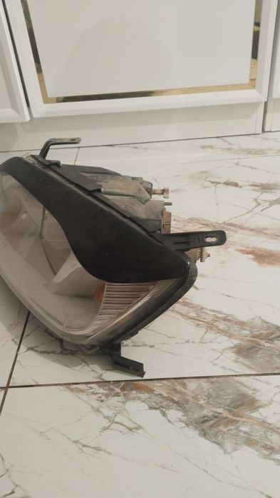 Левый фары гранта