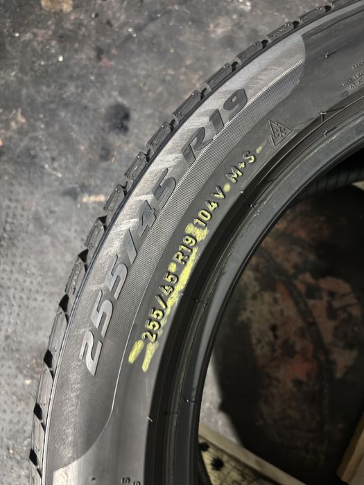 255/45R19 104V Pirelli sottozero DOT23&17