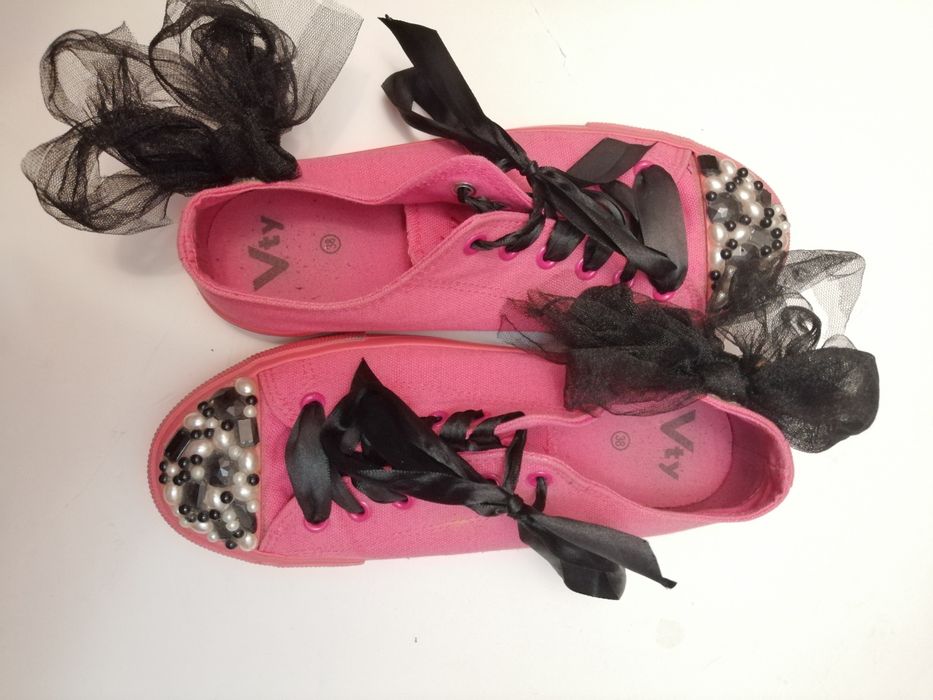 Дамски кецки, 3 модела по 25 лв