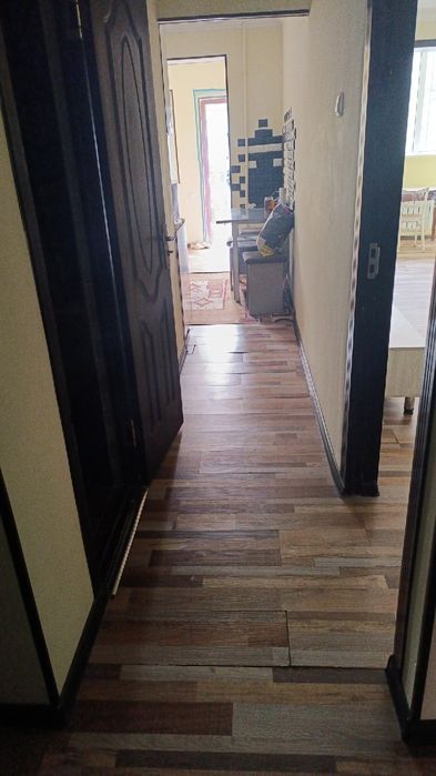 3 хонали Уй сотилади 1 Чи этаж. Жихозлари билан. Хамма шароитга эга!!!