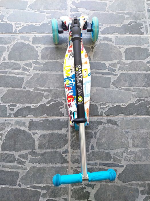 Детска тротинетка сгъваема.