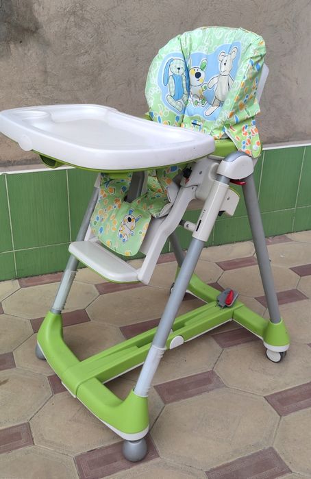 Продам срочно стульчик для кормления.