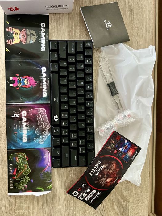 Vând tastatura gaming REDRAGON K630 RGB