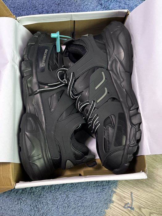 Balenciaga Track