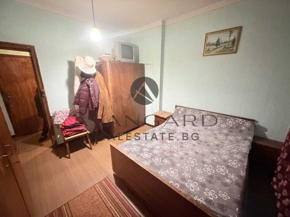 оф.25192 Етаж от къща до УМБАЛ Пълмед