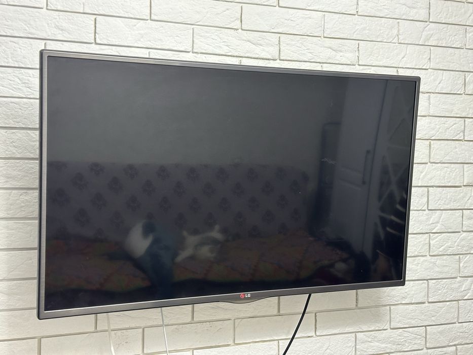 Продам телевизор LG