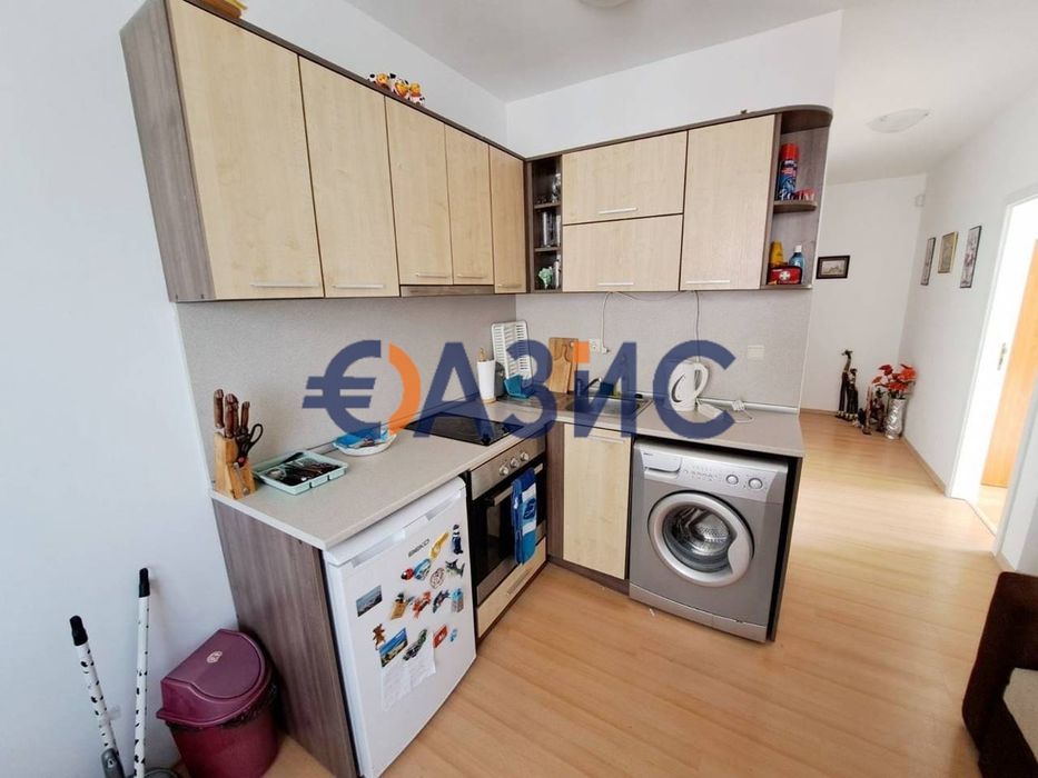 Продава се Тристаен апартамент в к.к. Слънчев бряг - 65 кв.м за 467 €/кв.м - Снимка #4