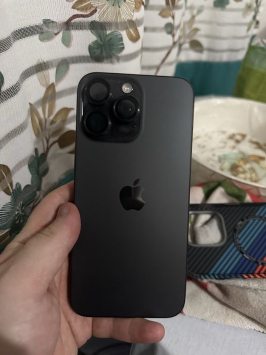 Iphone 15 pro max 84%