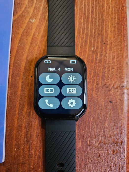 Smart Watch Black / Смарт часовник. Чисто нов