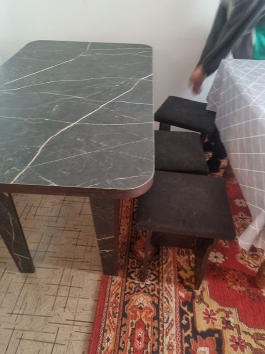 Стол стуля сатылады