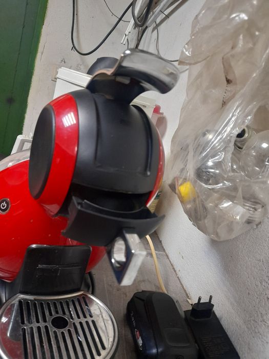 Aparat cafea cu capsule dulce gusto