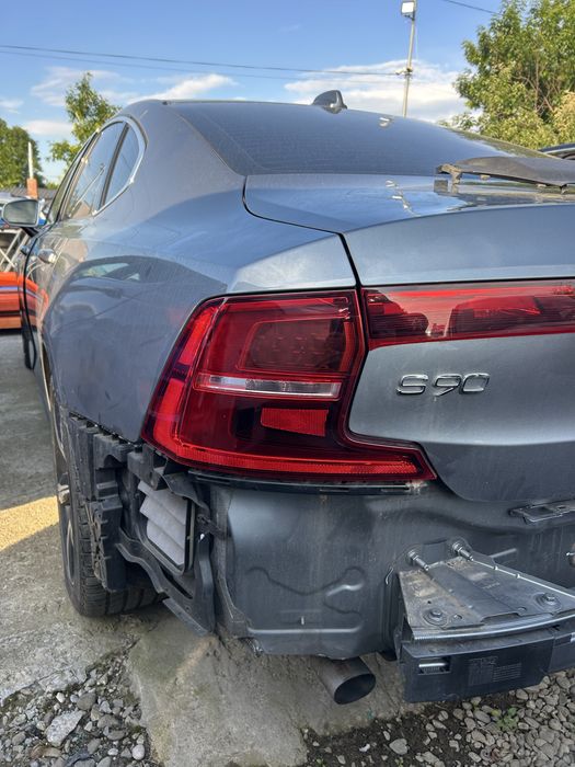 Stop stânga aripă Volvo S90