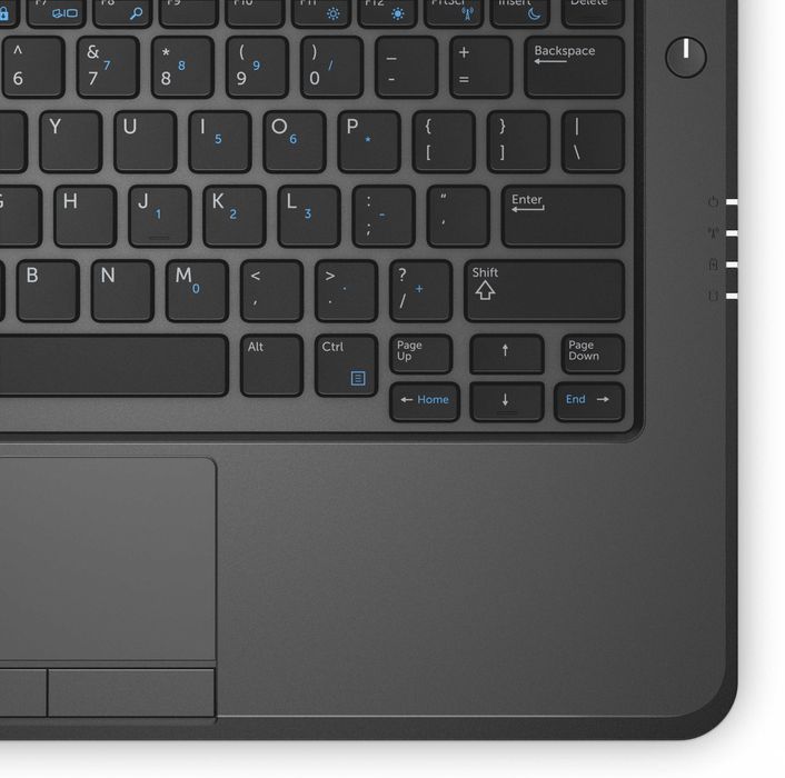 Лаптоп Dell Latitude 3350 i5-5300U 8GB 256GB SSD 13.3" HD ГАРАНЦИЯ