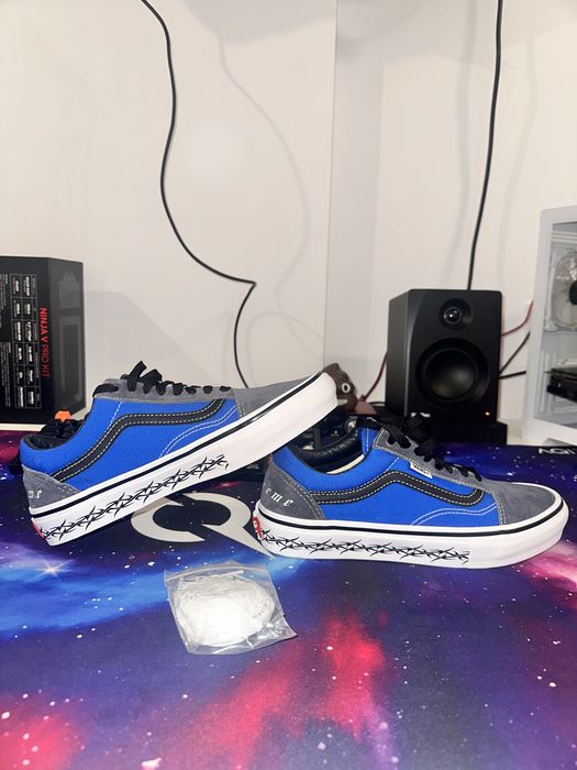 Supreme Vans.