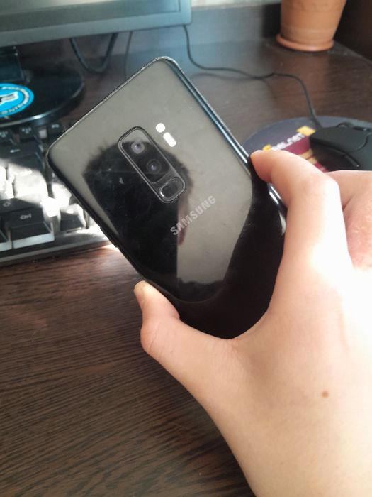 Продам Samsung S9+