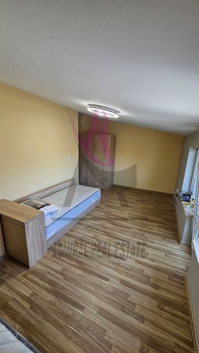 Дава се под наем Четиристаен апартамент в Варна, Лятно кино Тракия - 100 кв.м за 600 € - Снимка #4