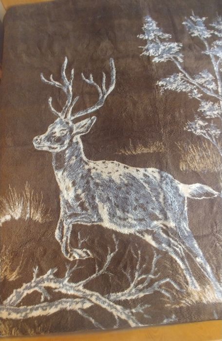 Двулицево одеяло със сърна, ново