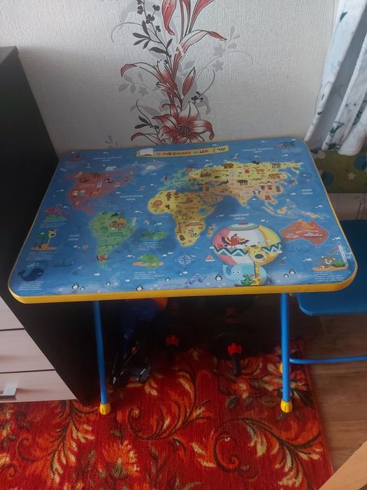 Детский столик для занятий